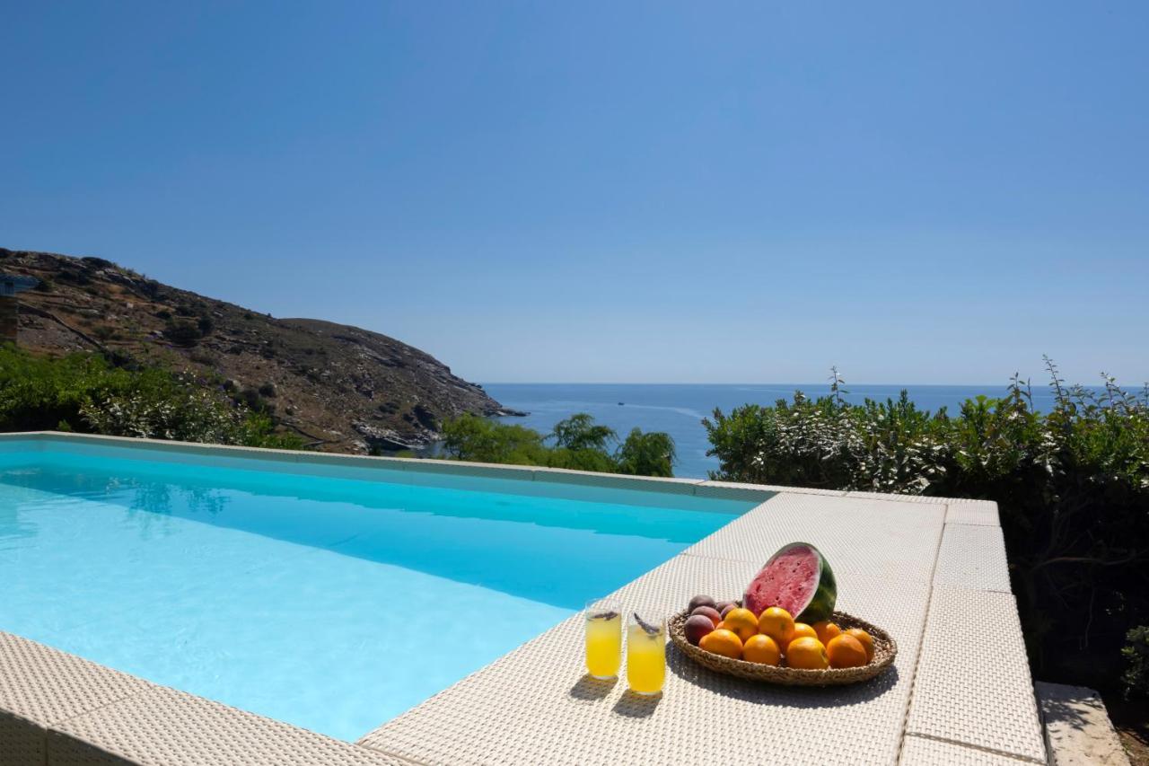 Luxury Villa By The Beach Στενιές Εξωτερικό φωτογραφία