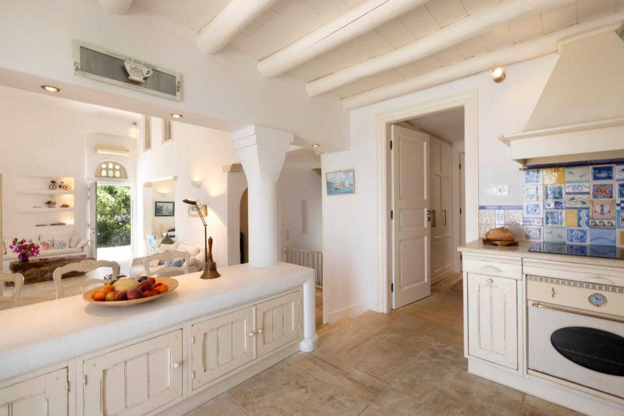 Luxury Villa By The Beach Στενιές Εξωτερικό φωτογραφία